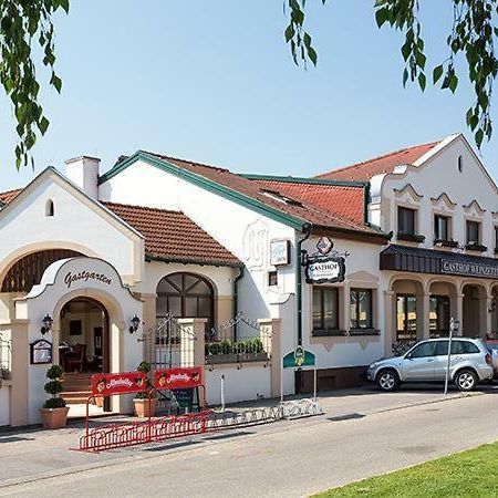 Gasthof Weinzettl Hotel Apetlon Exterior photo